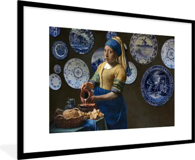 Produktbild von MuchoWow® Gerahmtes Poster Mädchen mit Perlenohrring - Milchmädchen - Delfter Blau 90x60 cm - Poster mit Schwarzem Bilderrahmen Wandposter Rahmen Foto Bilder - Wanddekoration - Fotos