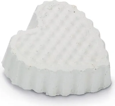 Produktbild von Beeztees Nagerstein Herzform - Nager - weiß - 6x6 cm