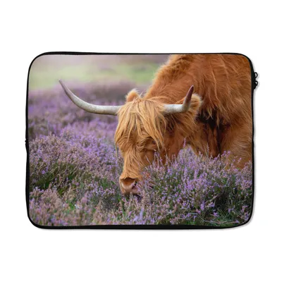 Produktbild von MuchoWow® Laptop Hülle 17 Zoll Laptoptasche Schottische Highlander - Tiere - Heide - Zipper - Schutzabdeckung