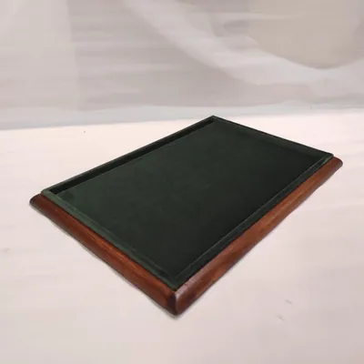 Image de Plateau en bois pour bijoux et objets de collection