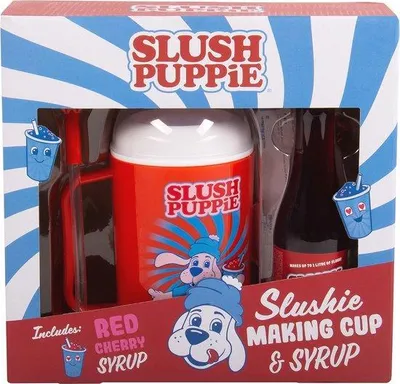 Produktbild von Eis-Slush-Maschine mit roter Kirschsirup
