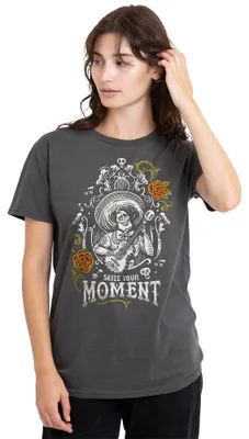 Produktbild von Disney Coco Seize Your Moment with Ernesto De La Cruz Damen T-Shirt, Anthrazit,