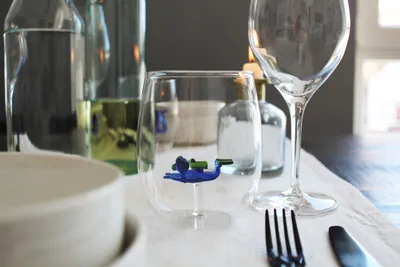 Produktbild von Winkee - Handgemachtes Taucher Glas | Kristall-Trinkglas | Dessertglas mit Glas-Taucher | Hochwertige Gläser für alle Anlässe | Geschenk für Geburtstag, Hochzeit, Jubiläum | Hochwertig