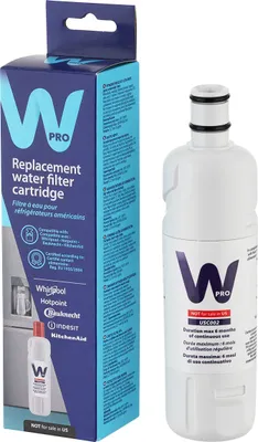 A product shot of a water filter cartridge and its packaging.