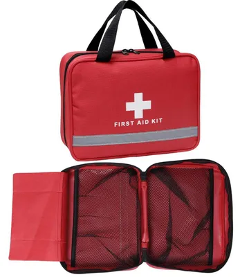 Image de Trousse de premiers secours en nylon rouge avec croix, 25x8x18 cm, avec réflecteur
