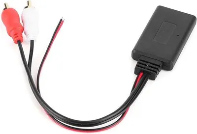 Image de Adaptateur Bluetooth pour voiture avec connexion AUX vers 2 prises RCA.