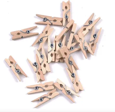 Zdjęcie produktu dla CHPN – Ścięgielki do bielizny – Mini ścięgielki – 25 sztuk – Mini drewniane klipsy – 2,5 cm – Klipsy do zdjęć – Ścięgielki na urodziny – Uchwyty do zdjęć – Wieszaki na kartki świąteczne – Klipsy