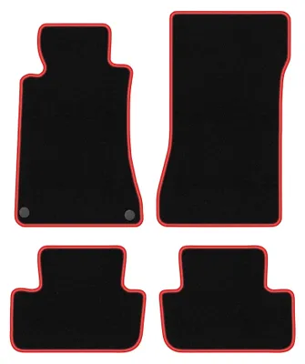 Image de Tapis de sol en moquette pour Mercedes CLK W209 1997-2009 (coupé) – jeu 4 pièces, noir/rouge, sur mesure – Wielganizator CARLUX