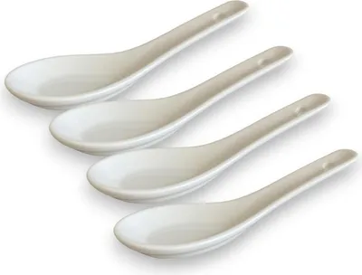 Produktbild von White Basics - ACCESSOIRES Asia tiefe Suppen-Löffel Porzellan-Löffel Soup Löffel 4er-Set