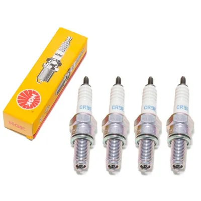 Zdjęcie produktu dla Zestaw świec zapłonowych NGK 4x CR9E Świeca zapłonowa z filtrem przeciwzakłóceniowym, gwint długi 19,0 mm, Ø 10,0 mm, 5006 / 5995 / 6263