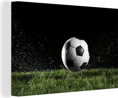 Produktbild von MuchoWow® - Leinwandbilder - Fußball auf der Wiese, Wandbild, Wanddeko Bilder Wohnzimmer, 90x60 cm