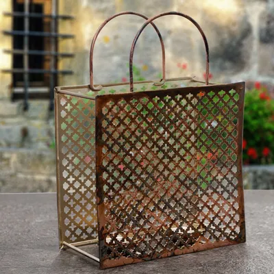 Produktbild von Windlicht aus Kupferfarbenen Aluminium, In Taschenform, klein