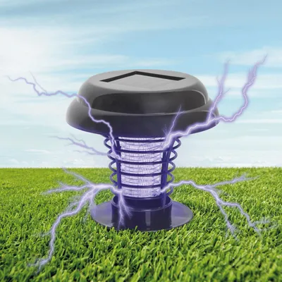 Produktbild von Solar-Insektenfalle mit UV-LED und weißer Gartenbeleuchtung, inklusive Erdspieß und Aufhängung