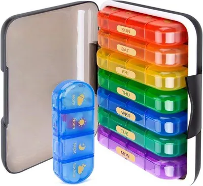 Produktbild von Famanu Pillenorganizer wöchentlich mit 28 Fächern, 4 Compartments pro Tag, feuchtigkeitsbeständig und reisegeeignet