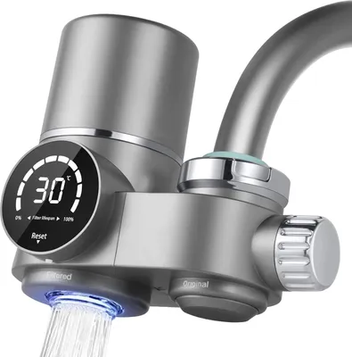 Produktbild von Wasserfilterarmatur mit LED-Display und UV-Technologie für den Hausgebrauch