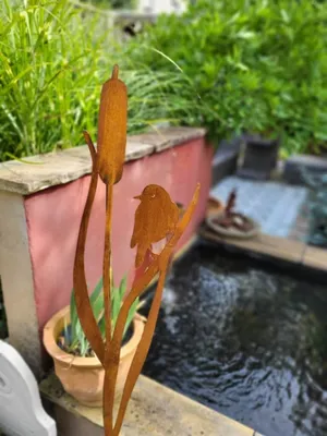 Immagine prodotto di Tappo da giardino in acciaio inossidabile Usignolo di stagno su canneto