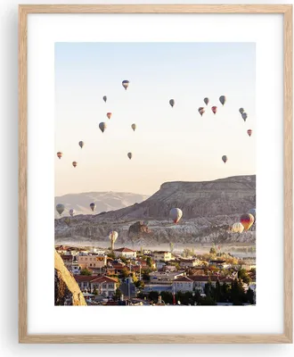 Produktbild von Gerahmtes Poster - Rahmen in heller Eiche - Berge Ballon Flug - 40x50 cm - Wand Bild - Wanddeko - Wandbilder - Wandposter - Bilderrahmen - Bilder - Kunstdruck - Wandbild - P2NPA40x50-3997