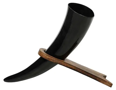 Produktbild von Handgefertigter Trinkhornständer aus Massivholz 18 × 8 cm