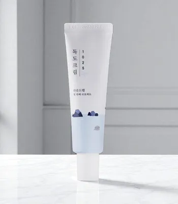 Obrázek produktu pro Round Lab - 1025 Dokdo Eye Cream - Oční krém pro hydrataci a rozjasnění očního okolí 30ml