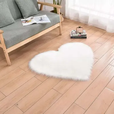 weiße Herzteppich