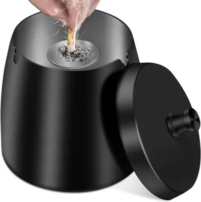 Produktbild von Aschenbecher mit Deckel, Edelstahl Aschenbecher für Draussen, Sturmaschenbecher als Windaschenbecher, Standaschenbecher mit Rutschfest Boden für Draußen und Innen - Schwarz (9.7 * 8 * 6.5cm)