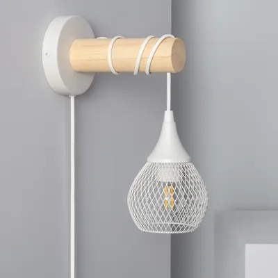 Produktbild von Wandleuchte aus Holz und Metall Monah Weiß