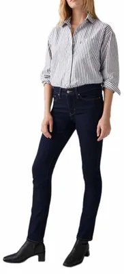 Productafbeelding van Levi's dames jeans, model 312 Shaping Slim, kleur Darkest Sky, maat 26W / 30L