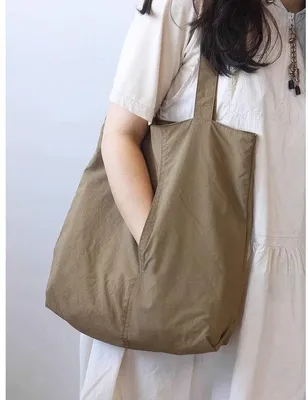 Image de Sac en nylon pour femme – Grand sac de voyage – Sac à bandoulière – Sac de voyage / sac de plage / sac de sport – Marron