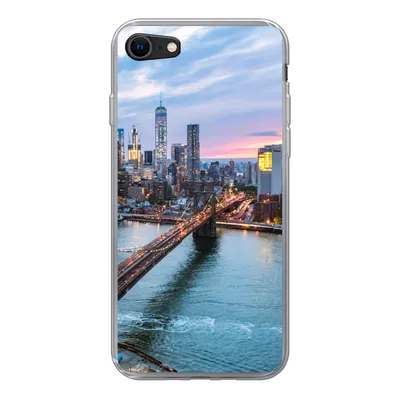 Produktbild von MuchoWow® Handyhülle Schutzhülle Hülle für iPhone 7 New Yorker Skyline an der Brooklyn Bridge Silikon Softcase Handy Hülle - Kartenhalter