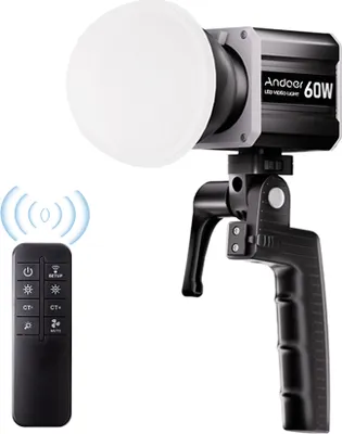Produktbild von Andoer Dreifarbiges LED-Videolicht, 60 W, COB-Fotolicht, 2800 K-6800 K, dimmbar, mit LCD-Bildschirm, 9 Effekte, Spezialeffekte, Lueftersteuerungssystem mit Reflektorgriff und Fernbedienung fuer Live-Streaming, Heimstudio, kommerzielle Fotografie