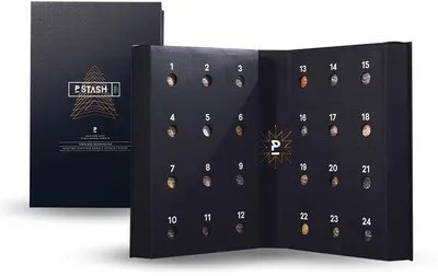 Produktbild von Adventskalender 2025 – Weihnachtskalender mit Notenmischung – Pistazien/Mandeln/Haselnüsse/Erdnüsse – Exotische Gewürze – Handgefertigt – Verpackung aus Edelstahl