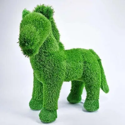 Produktbild von AniPlants Pferd mit erhobenem Kopf 70 cm – Dekorative Grasfigur für Garten, Terrasse & Hof