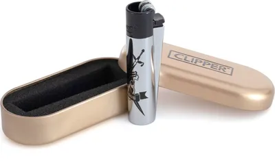 Produktbild von Clipper Metall Feuerzeug : TATTOOING V2 Schwarz / Silber Love for ever