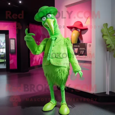 Produktbild von Limettengrüner REDBROKOLY Flamingo Maskottchen Kostüm charakter bekleidet mit einem Body und Hüten