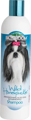 Produktbild von BioGroom Wild Honeysuckle Haut beruhigendes Hundeshampoo mit Aloe Vera und Kamille, konzentrat 1:8, 355 ml (Verdünnt 3.2 L)