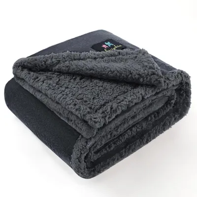 Immagine prodotto di Coperta impermeabile e lavabile per cani, colore grigio, dimensioni L (145x165 cm), in pile Sherpa
