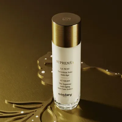 Produktbild von Sisley Supremÿa At Night The Supreme Anti-ageing Skin Care Lotion, Gesichtslotion, Frauen, 140 ml, Jeder Hauttyp, Anti-Aging, Feuchtigkeitsspendend, Erneuernd, Pumpenflasche