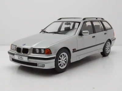 Produktbild von Modellauto BMW e36 touring 1995 318i 320i 323i 328i silber metallic MCG18156 Maßstab 1:18