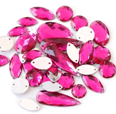 Produktbild von Glitzersteine zum Annähen - 100 Stück Acryl-Strasssteine in verschiedenen Formen - DIY Handwerk und Kleidungsdekoration - Rosenrot 4-30 mm