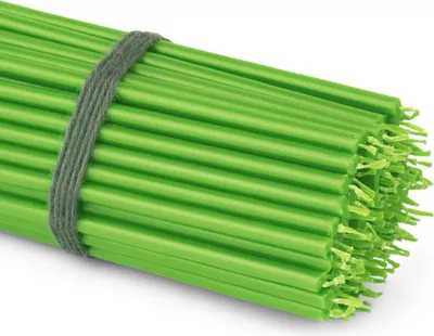 Produktbild von 100x Stabkerzen grün Rußfrei Tropffrei dünn L 16cm Premium Paraffinwachs 36110