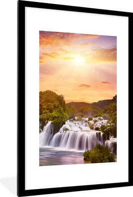 Produktbild von MuchoWow® Gerahmtes Poster Wasserfall - Landschaft - Sonne - Wolken - Sonnenuntergang 60x90 cm - Poster mit Schwarzem Bilderrahmen Wandposter Rahmen Foto Bilder - Dekoration - Wandposter Wohnzimmer - Hochwertig