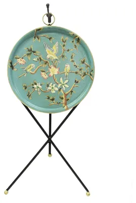 Image de Meander, table ronde à trois pieds, couleur turquoise