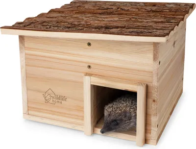 Produktbild von Igelhaus mit Rindendach – Natürlicher Unterschlupf für Igel im Garten