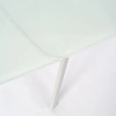 Imagen del producto de Mesa extensible Phil, de diseño moderno, con superficie de vidrio templado blanco y estructura de metal en color gris claro, disponible en tres tamaños: 140/175/210 cm