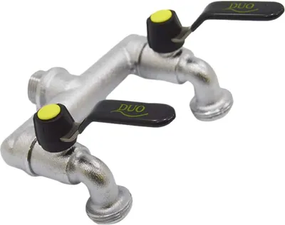 Obrázok produktu pre Nástenný kohútik 1/2" s dvojitým vývodom a 3/4" kľúčom - montáž na stenu - nerezová oceľ
