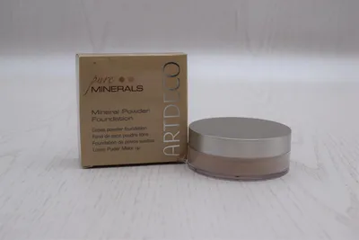 Produktbild von Artdeco Mineral Powder Foundation 4 Light Beige