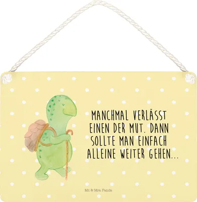 Produktbild von Mr. & Mrs. Panda Schild Schildkröte Wanderer DIN A5 - Gelb Pastell - Geschenk, Wandbild Holz, Rucksack, wandtafel, Motivationssprüche, Motivation, Holzschild, Türschild