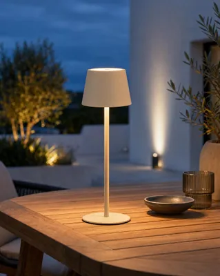 Produktbild von LED Akku Tischleuchte 3-in-1 Beige dimmbar IP54 Flaschenaufsatz USB-C Outdoor, KI-generiertes Bild