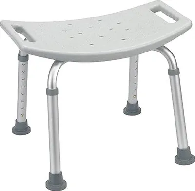 Obrázok produktu pre Sprchová stolička pre seniorov s protisklzovou úpravou, 36 cm
