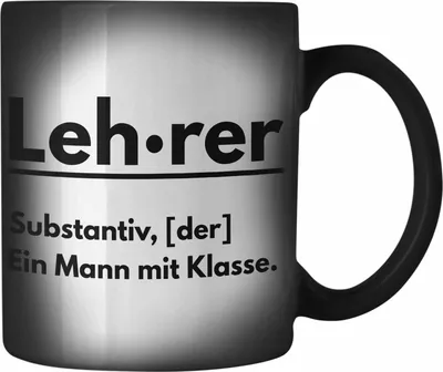 Produktbild von Trendation - Lehrer Ein Mann Mit Klasse Geschenk Farbwechsel Zauber-Tasse Geschenkidee Klassenlehrer Abschied Abschiedsgeschenk Lustig (Schwarz)